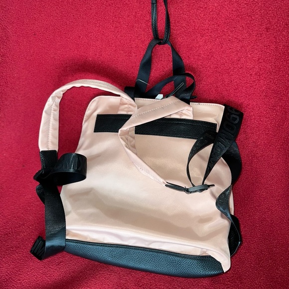 Steve Madden Backpack/Tote**NEW W/TAGS** - Picture 3 of 8